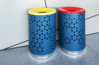 Simple Bins (LB4) with Stella perforated body in Textura Deep Ocean with Brilliant Yellow and Lobster Red lids.