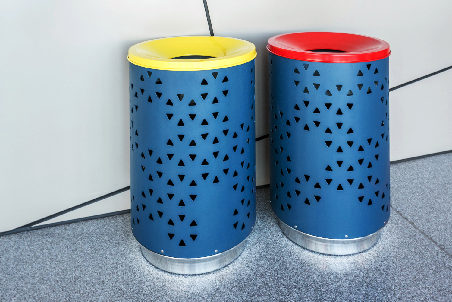 Simple Bins (LB4) with Stella perforated body in Textura Deep Ocean with Brilliant Yellow and Lobster Red lids.