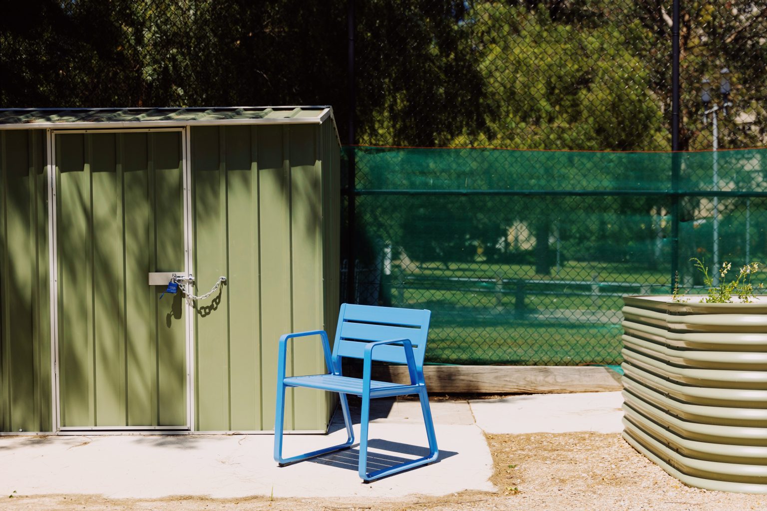Piatto Chair (PC7 600mm), freestanding with frame and battens in Bondi Blue