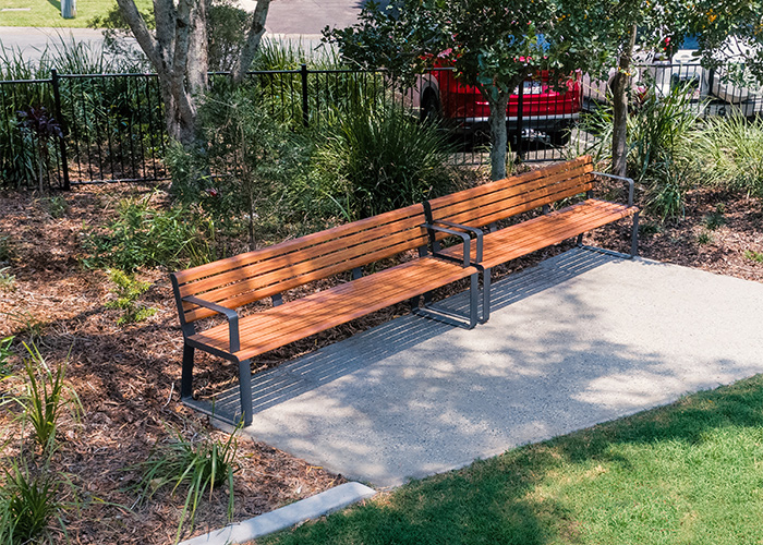 Linea Seat (LIS10) 1800mm with aluminium woodgrain Spotted Gum battens, Monument frame.
