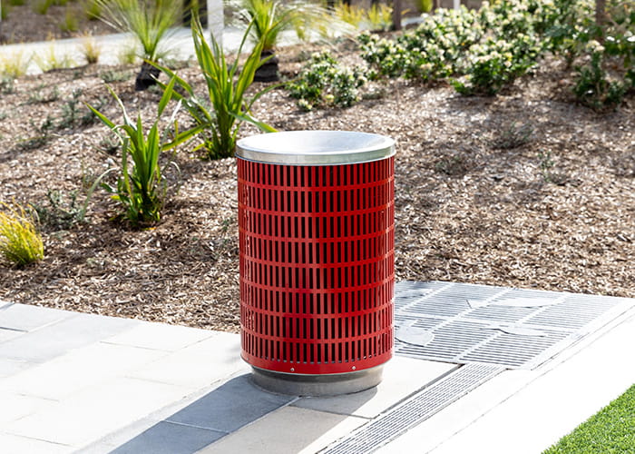 Simple Bin, Slots body in Lobster Red.