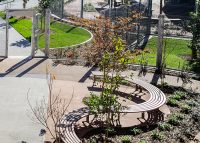 Mall Curved Bench (CMM8-C) with aluminium Casuarina battens, Textura Jasper frame. Photo: Brigitta Schyns.