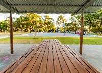 Park DDA Setting (PT9-DDA, PB5-DDA) with Spotted Gum battens, Textura Monument frame.