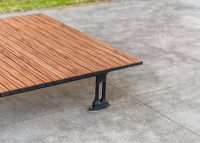 Mall Platform (CMM9) with aluminium woodgrain battens in Spotted Gum, Textura Monument frame.