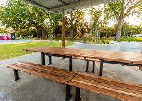 Park DDA Setting (PT9-DDA, PB5-DDA) with Spotted Gum battens, Textura Monument frame.