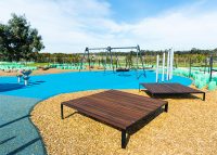 Linea Platform (LIP9, 1800mm) with eco-certified hardwood battens, Night Sky frame.