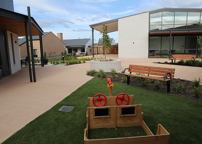 Park DDA Seats (PS7-DDA) with aluminium woodgrain Spotted Gum battens, Night Sky frames.
