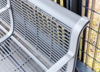 Concourse Seat (CML7, 4-seater) wall-fixed, Sable Brilliance panels, Palladium Silver frame.