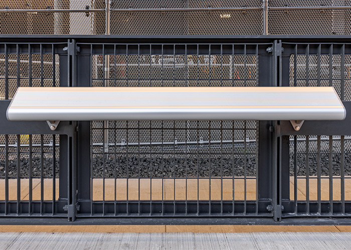 Aero Leaning Rail (AR1, 1500mm) wall-fixed, anodised aluminium body, Palladium Silver frame.
