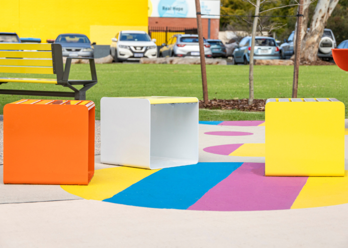 Linea Cube (LIC6) with Sensation Orange, Pearl White and Brilliant Yellow frames.