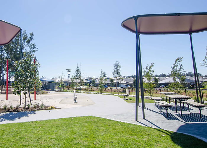 Mall Settings with tailored modwood battens and painted 2pac Black Orbit frames. Photo: Livvi's Place.