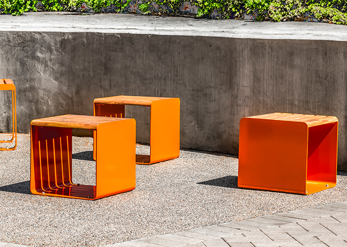 Linea Cube (LIC6) with Wood Without Worry aluminium Spotted Gum battens, Sensation Orange frames.