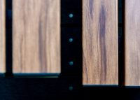 Battens in aluminium woodgrain Spotted Gum.
