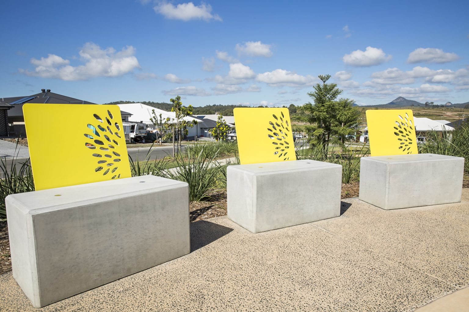 Single seats mixed with the longer forms, encourage groups to socialise.