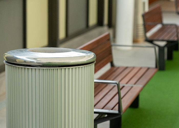 Plato Bin 80L, aluminium anodised with fluted body.