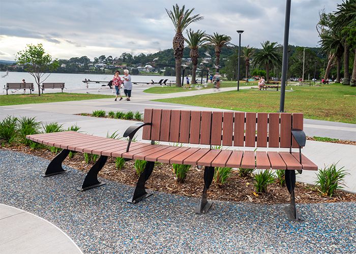 Arc Seat with tailored Modwood battens, frames in Night Sky.