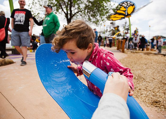 Special tailored child-size Arqua Fountain, in Bondi Blue.