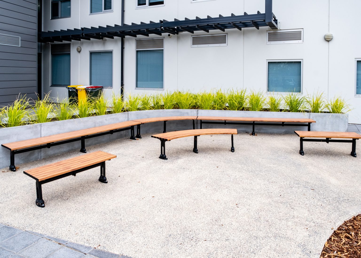 Mall Slim Benches (CMM8) and Mall Curved Slim Benches (CMM8-C).