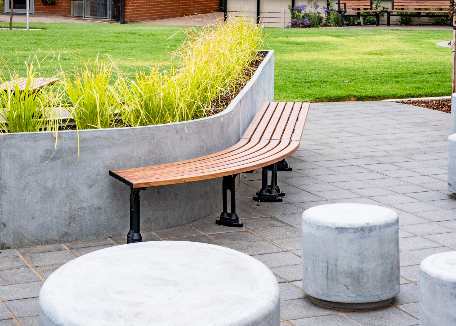 Mall Slim Benches (CMM8-C) and Mall Curved Slim Benches (CMM8).