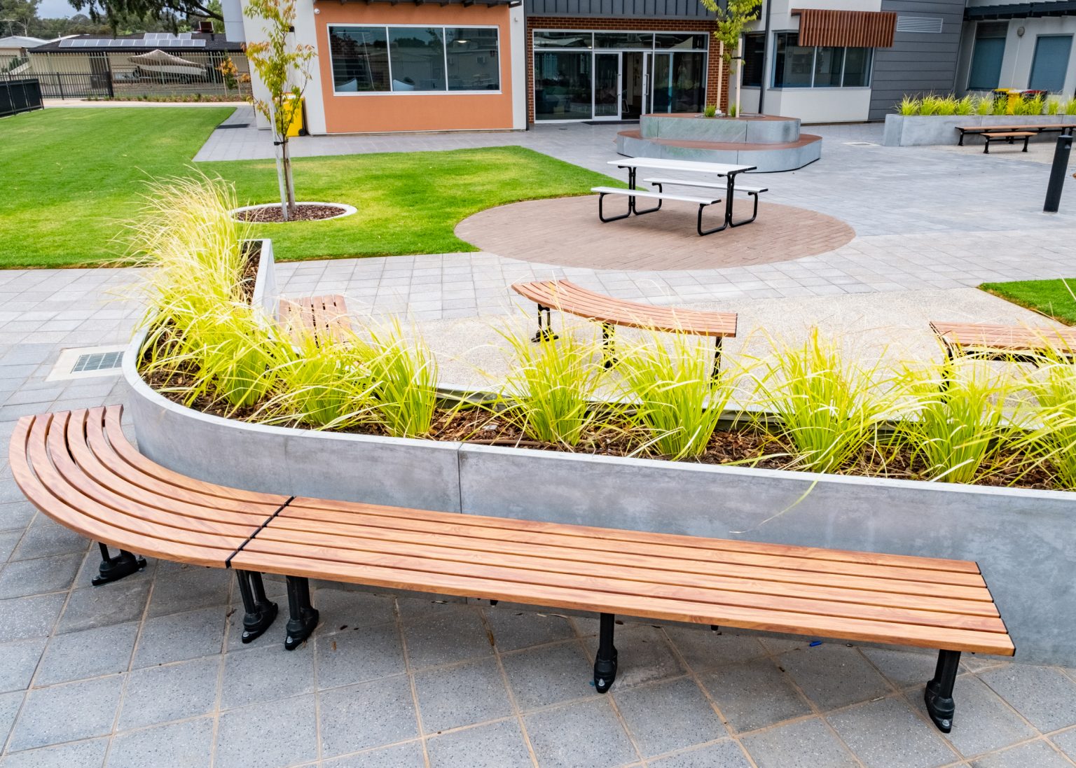 Mall Slim Benches (CMM8-C) and Mall Curved Slim Benches (CMM8).