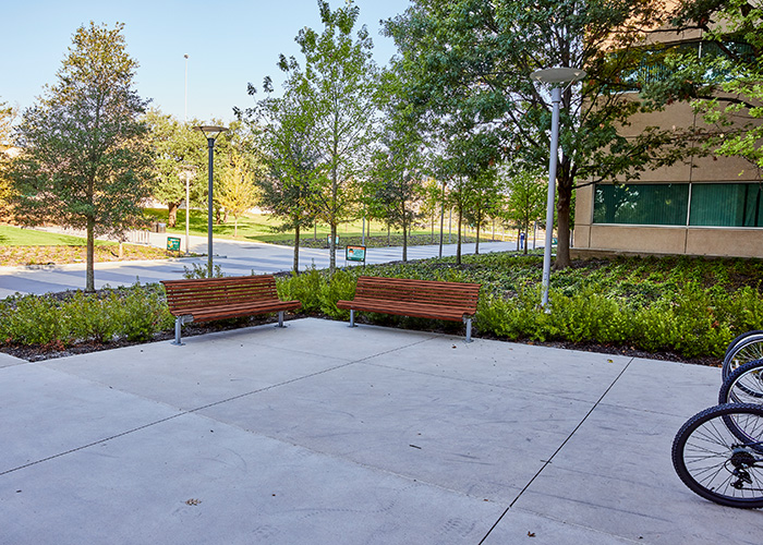 Classic Plaza Seat (CMP1) with eco-certified hardwood battens and Palladium Silver frame.