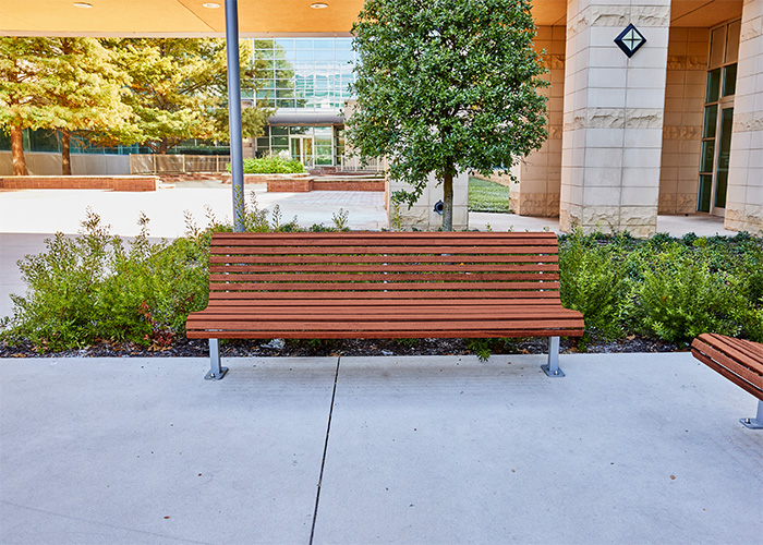 Classic Plaza Seat (CMP1) with eco-certified hardwood battens and Palladium Silver frame.