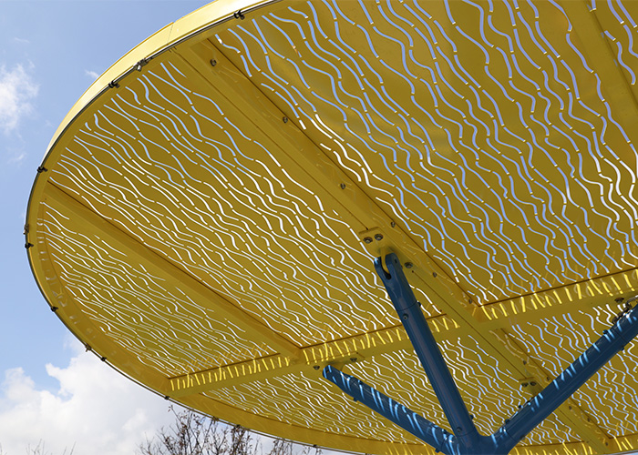 ChillOUT Tree (CT1) with Brilliant Yellow roof, Ribbon perforation, tailored misting.