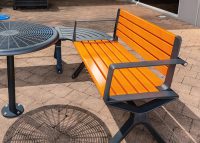 Aria Seating System, S-shape, with Cafe Table (T1), Cafe Stool (S1) and Linea Cube (LIC6).