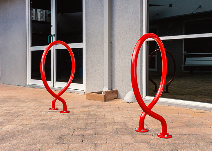 Spiral Hoop (BST04) in Lobster Red.