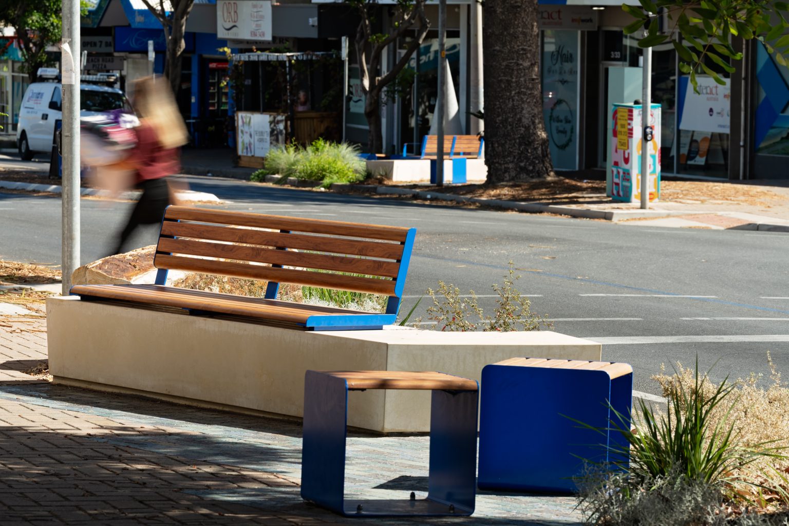 Linea Seat plinth-fixed and Linea Cube with aluminium Spotted Gum battens, Jaybird Blue frames.