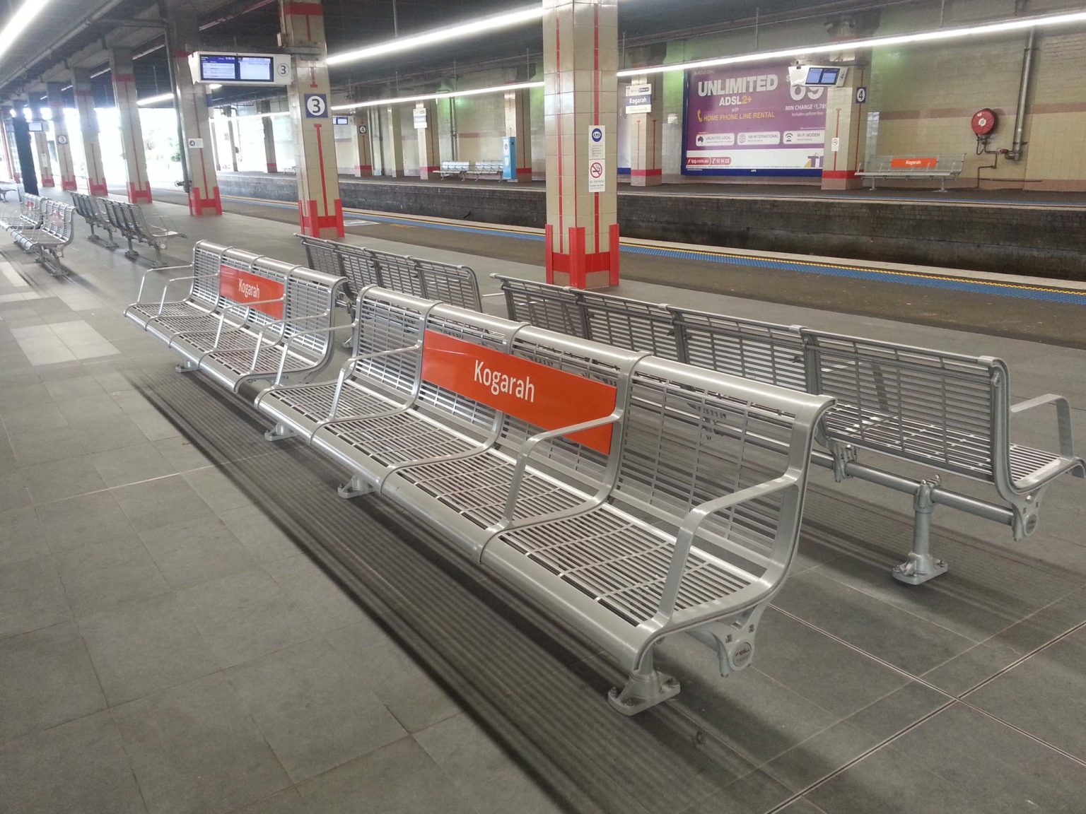 Concourse 4-seater at Kogarah Station